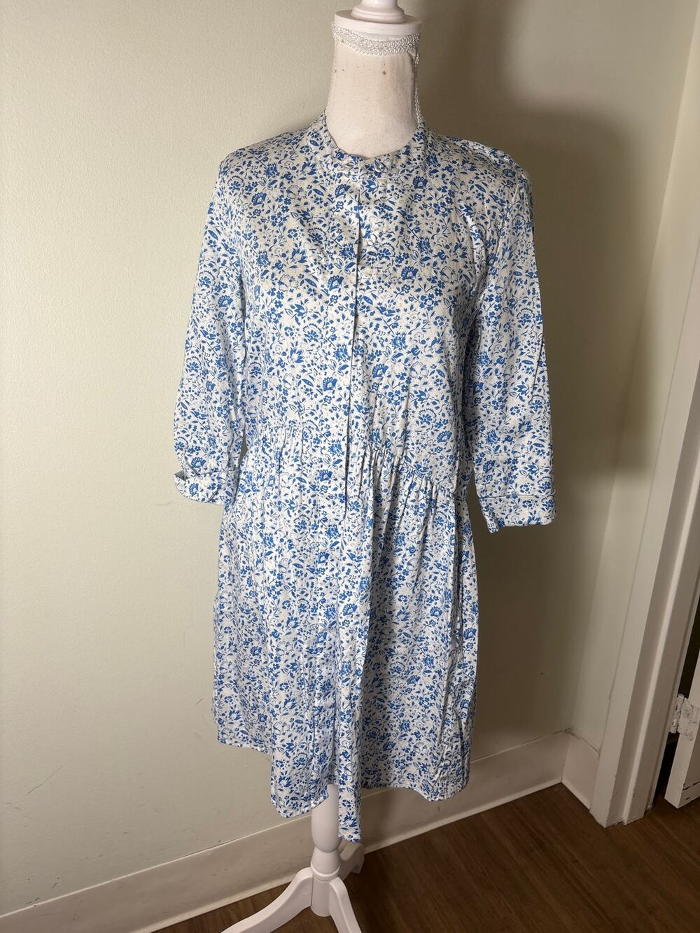 Tuckernuck Blue Floral 3/4 Sleeve Button Up Cotton Knee Length Dress Sz XS